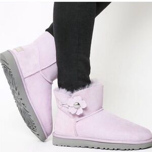 UGG Mini Bailey Button Poppy Suede Boots sz8 color lavender fog